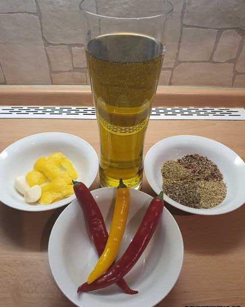 Chili-Gewürz-Öl